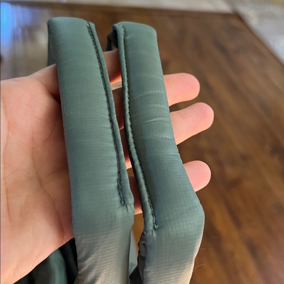 lululemon athletica Quilted Grid Tote Bag - Picture 5 of 8